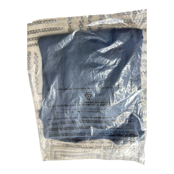 Travis Mathew Total Eclipse on the Docks Classic Fit Tee- Unopened Size L NWT - Picture 6 of 7